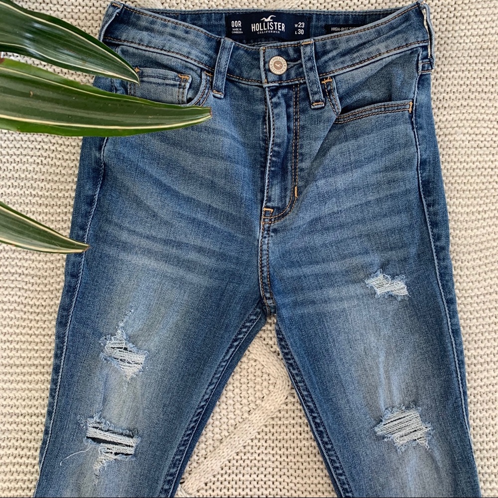 Hollister Ripped Skinny Jeans